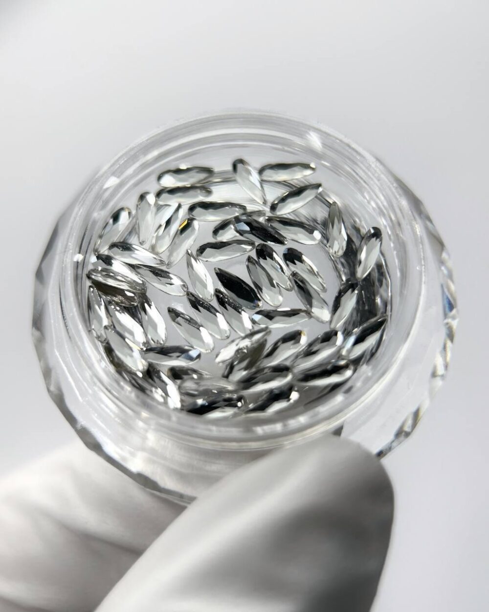 Cristale Unghii - Image 1